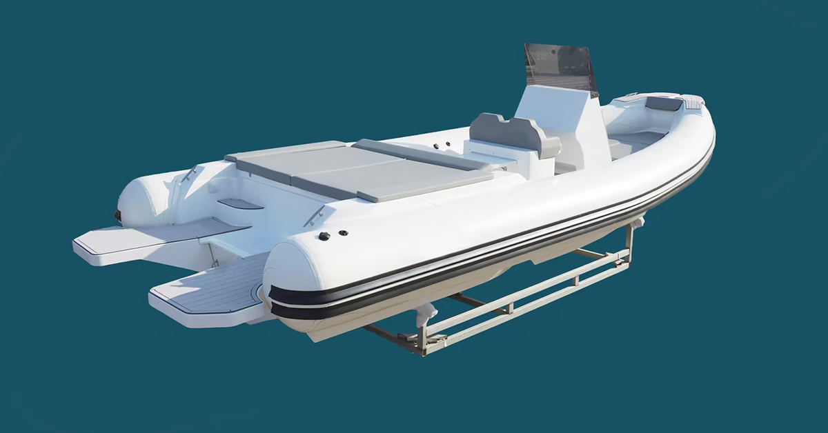 7.5 meter semi-rigid boat
