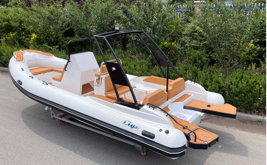 rigid inflatable boat 660