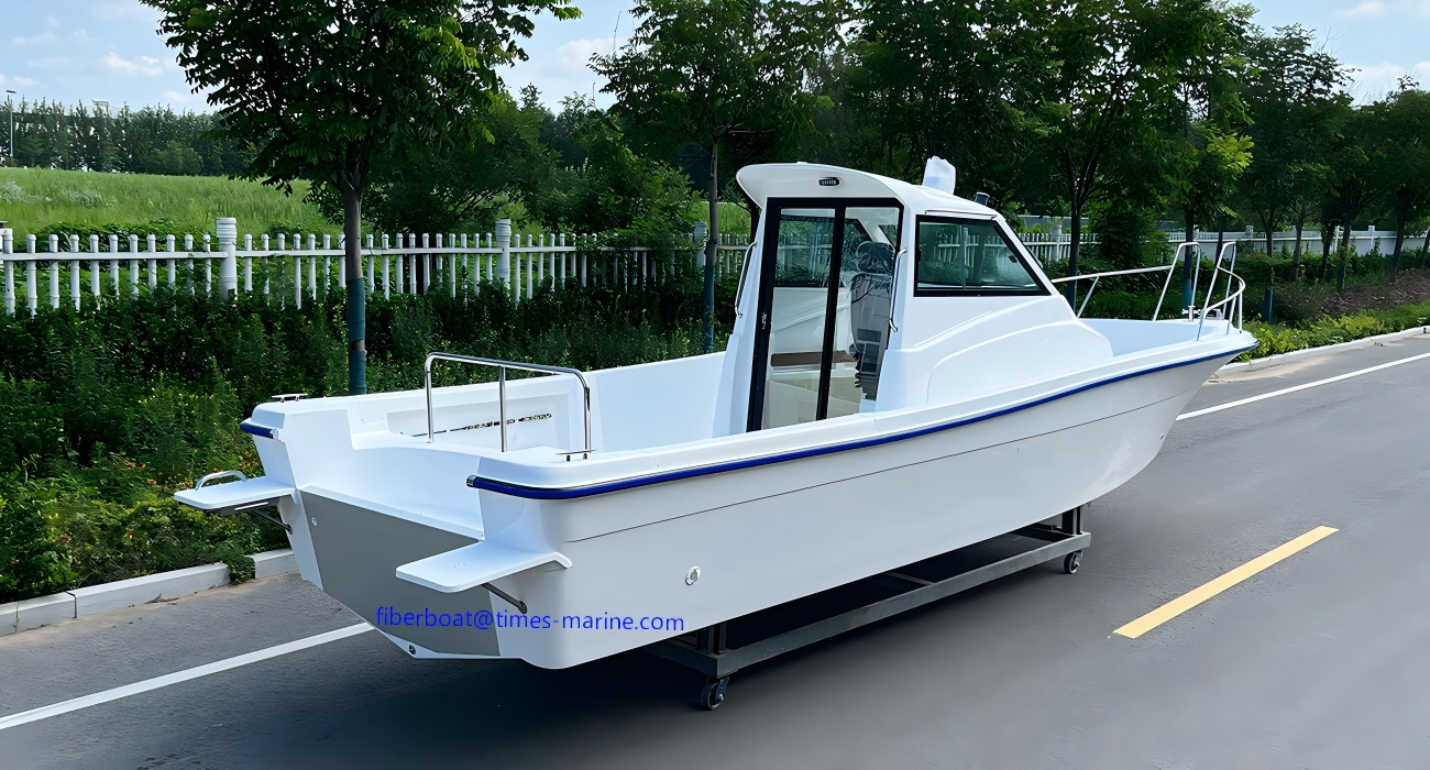 Spacious Aft Fishing Deck and Cockpit of TM 30ft Boat