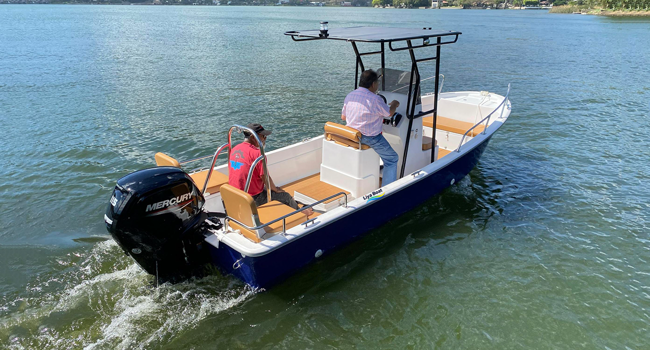 Liya 19FT Center Console FRP Panga Fishing Boat,CE Certified,for 8 Persons